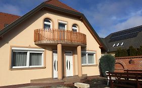 Gitta Apartman